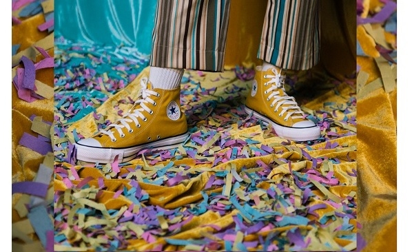 Converse, AHLMA e MOOC lançam campanha especial de carnaval Converse, AHLMA e MOOC lançam campanha especial de carnaval