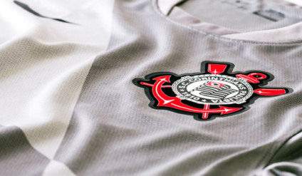 Corinthians não venderá patrocínio para barra de camisa