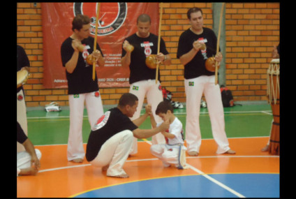Shopping Park Europeu incentivou a arte da capoeira
