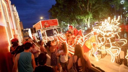 Caravana de Natal Coca-Cola chega a Florianópolis