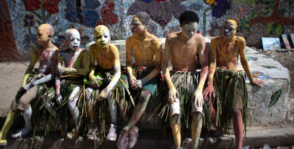 Um giro pelo Carnaval no mundo
