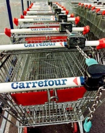 Carrinhos telecomandados para ativar Carrefour
