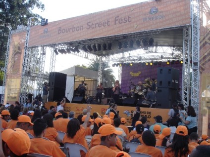 CC&M em ação no Bourbon Street Fest