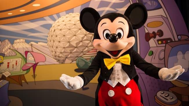 Mickey completa 90 anos e Disney prepara festa em todo mundo