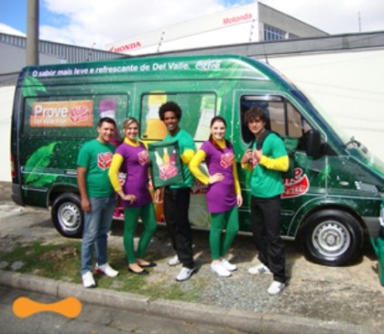 Cecia em ação para Dell Valle Frut