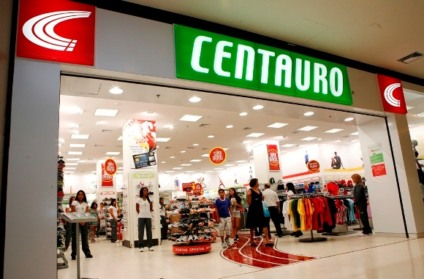 SETE LAGOAS / MINAS GERAIS / BRASIL (05/10/2010) Inauguracao da Loja Centauro no Shopping Sete Lagoas Washington Alves/Light Press