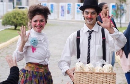 Cia Circo-íris apresenta o "Pequeno Circo de Variedades"