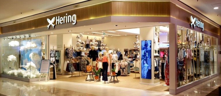 Hering oferece experiência diferenciada em loja conceito