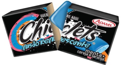 Chiclets e Ronaldo Fraga estão "NoCapricho"