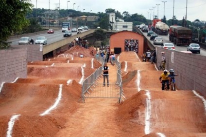 São Paulo ganha espaço público para prática de ciclismo