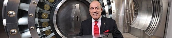 Cofre que guardou receita da Coca-Cola em exposição