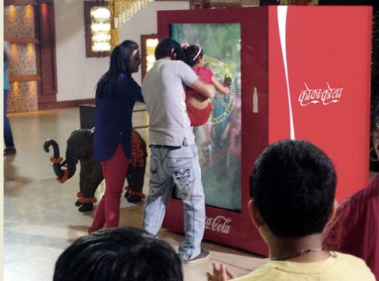 Coca-Cola usa refrigerantes para acabar com a guerra