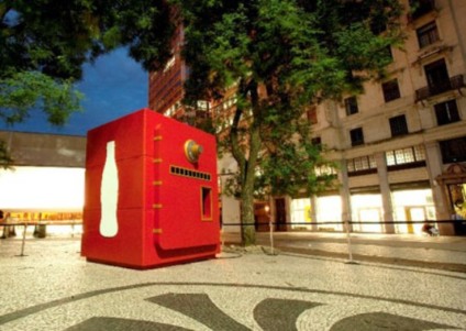 Coca-Cola colocou cofre no meio da rua
