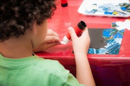 Pritt promove oficinas de colagem Pritt promove oficinas de colagem