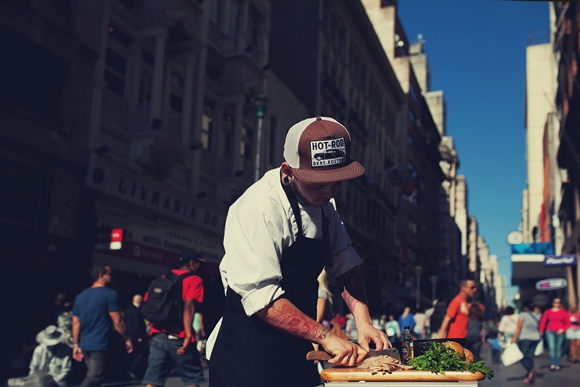 Rua da República recebe o 'Comida de Rua'