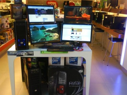 Compujob monta computador com quatro monitores