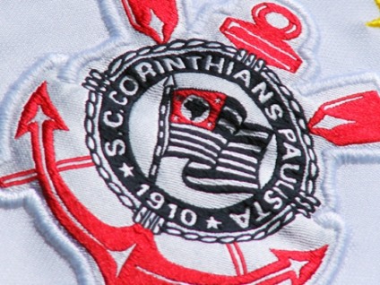 Nike divulga novo uniforme do Corinthians