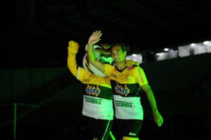 Criciúma apresenta novidades para temporada 2014