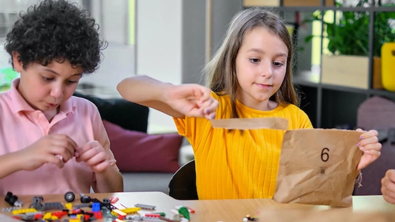 Lego promete abandonar embalagens plásticas