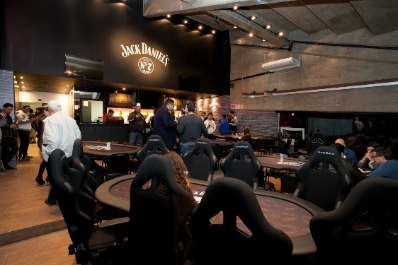 Morumbi ganha Poker bar Jack Daniels Morumbi ganha Poker bar Jack Daniels