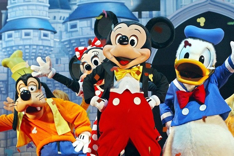 Latam Travel lança promoção que leva crianças de graça para a Disney