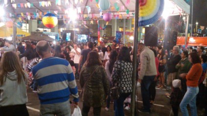 Carioca Shopping promove “Food Truck Julino”