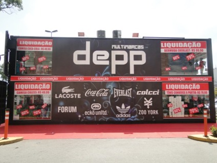 Depp inova com loja container no Bangu Shopping