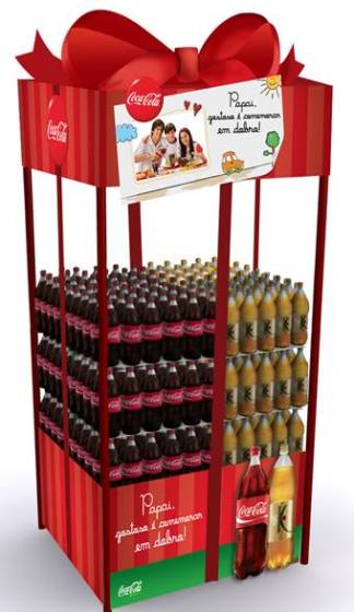 DIA Comunicação com displays para Coca-Cola