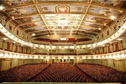 Cine Theatro Central abre oportunidade a artistas