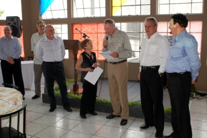 Lorenzetti homenageia colaboradores veteranos