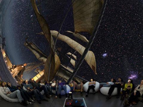 'Fulldome' apresenta experiência imersiva