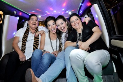 Dreher Cremoso leva amigas ao show de Jorge e Mateus