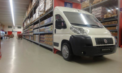 Fiat leva caminhões para dentro de atacados