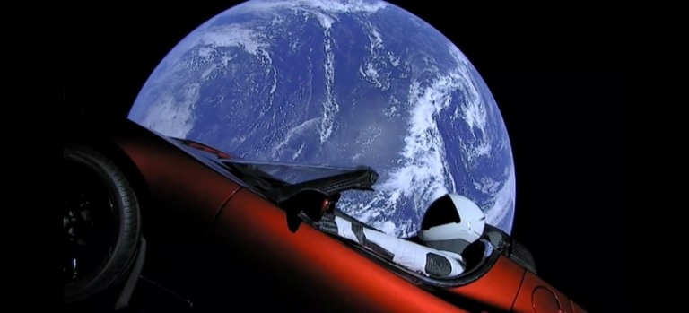 Live View - SpaceX leva Tesla ao espaço