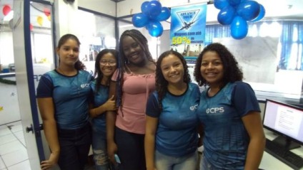 Jovens criam app de serviços de beleza em domicílio