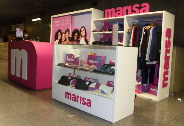 Marisa inaugura pop up stores no metrô para o Dia das Mães Marisa inaugura pop up stores no metrô para o Dia das Mães