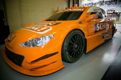 Schin Racing Team apresenta nova equipe para 2015