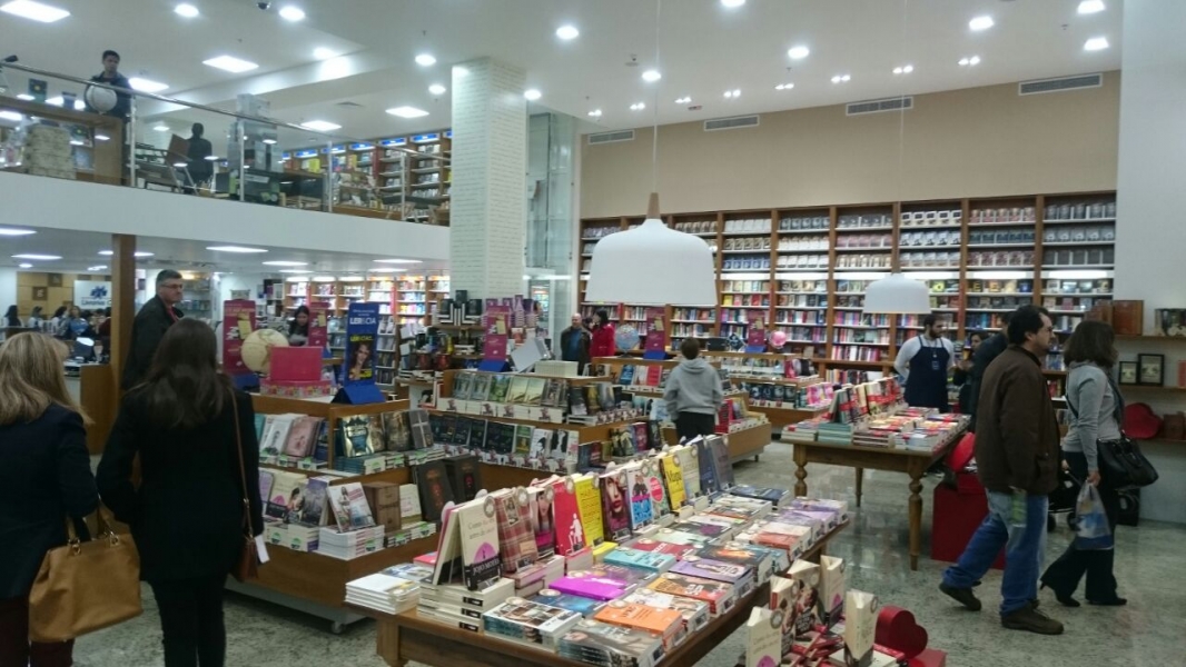 Livrarias Curitiba abre loja em Foz do Iguaçu