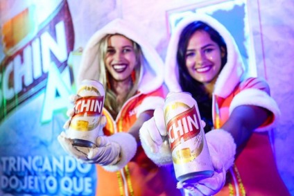 Schin inova com bar gelado no carnaval de Salvador 2017