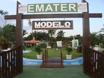 Réplica de fazenda é principal atração na Expofac