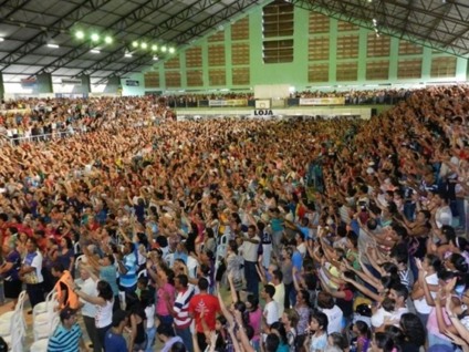 Evento religioso é opção para quem quer fugir do Carnaval