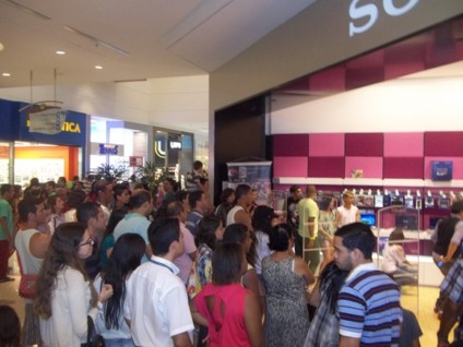 Everybody Dance agita RioMar Shopping