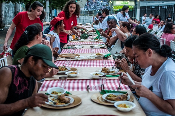 Sazón patrocina "Espalhe Mais Amor no Natal"