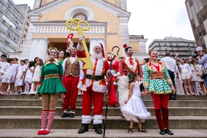 Evento no Palácio Cruz e Sousa marca abertura do Natal em Floripa