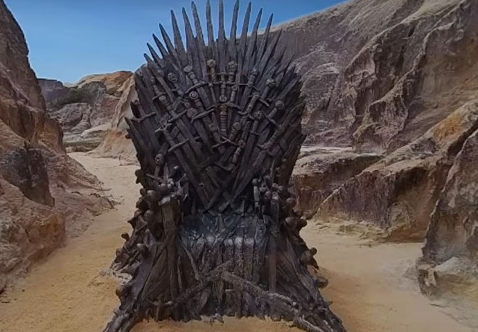 Praia de Beberibe recebe o Trono de Valyria