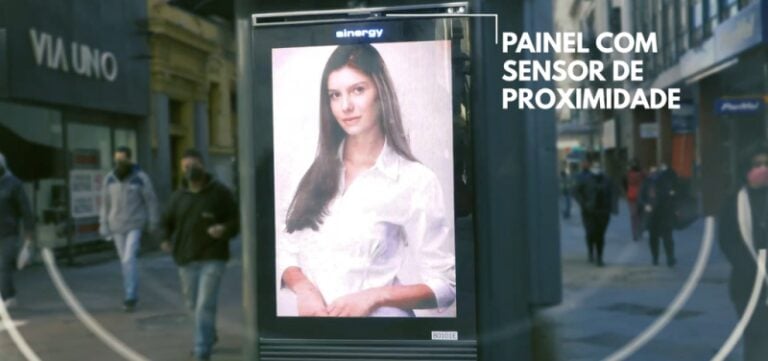 'Painel que tosse' conscientiza sobre o distanciamento social
