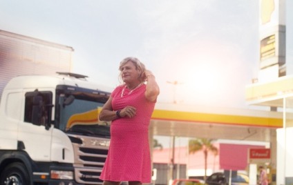 Shell Rimula apresenta a história de caminhoneira trans