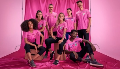 Umbro e Femama vestem a camisa em campanha do Outubro Rosa