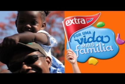 Famílias de clientes em campanha do Extra