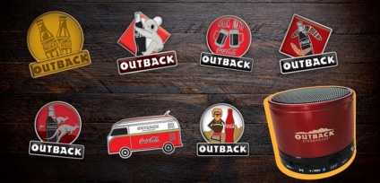 Outback e Coca-Cola presenteiam clientes com a promoção “Colecione Momentos”